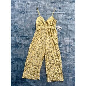 J for Justify Yellow Daisy Wide Leg Cropped Jumpsuit Junior's Medium